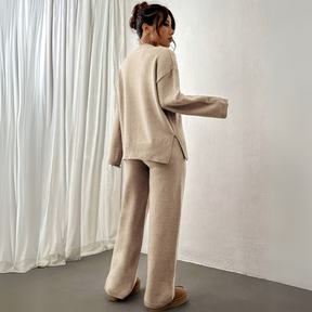 HEDDA | RIBBAD STICKAD TRÖJA