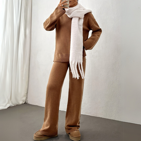 HEDDA | RIBBAD STICKAD TRÖJA